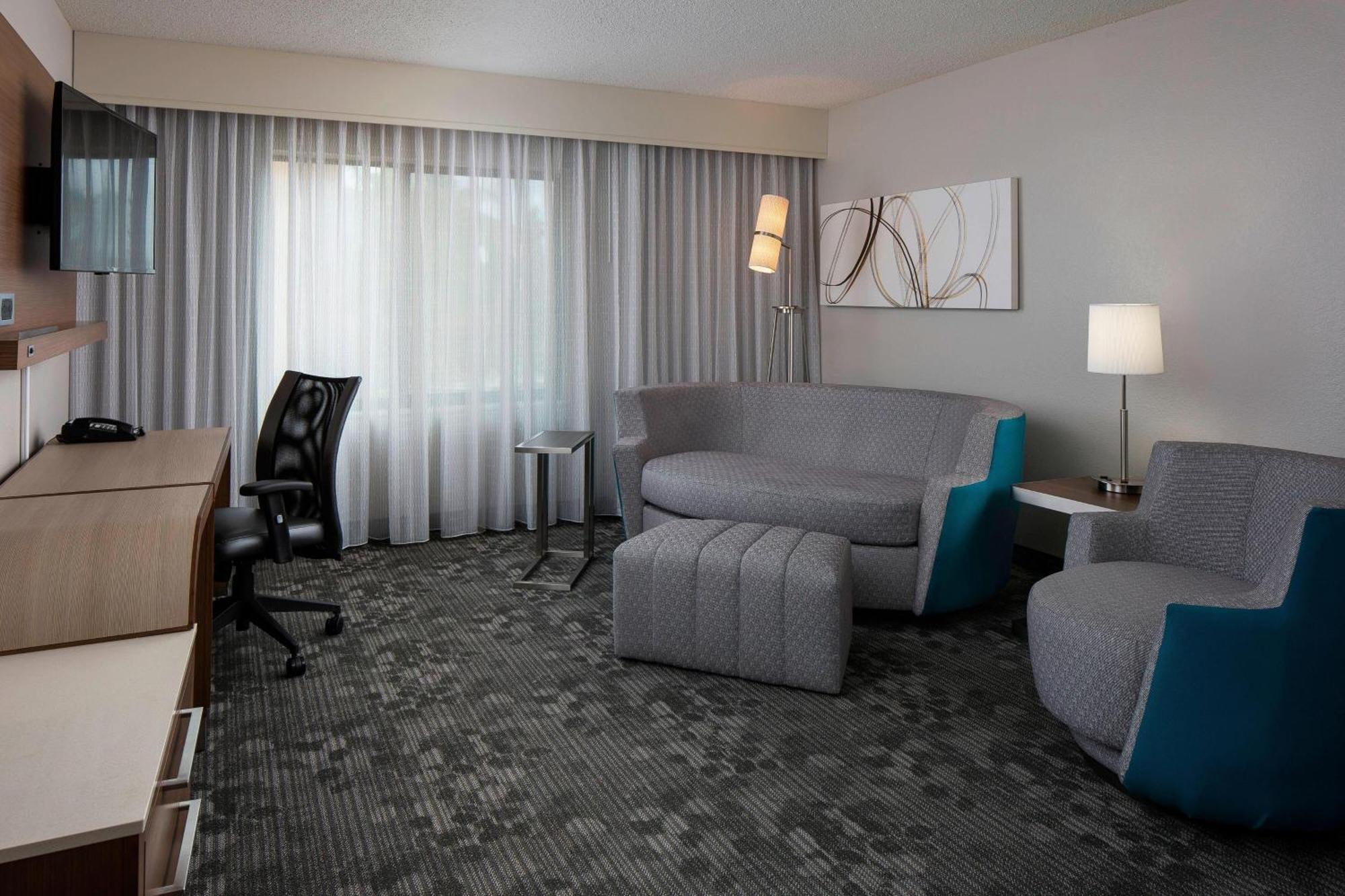 Courtyard By Marriott Daytona Beach Speedway/Airport Bagian luar foto